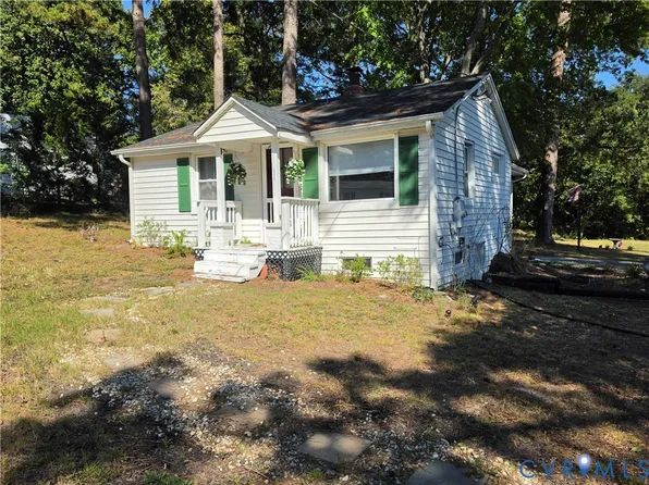 15909 Hill St, South Chesterfield, VA 23834