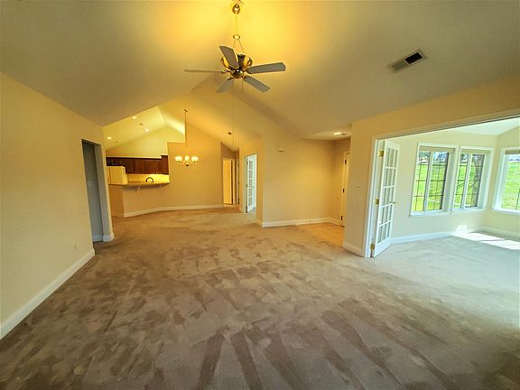 4th image of 2531 Baskette Way