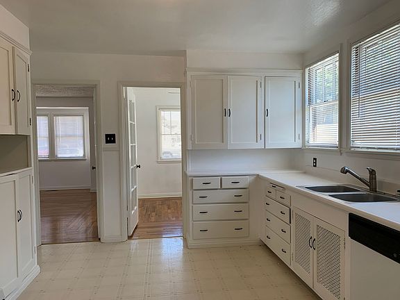 4th image of 63 Cleveland Ave APT 1