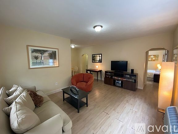 4th image of 7510 Carlyle Ave #7510