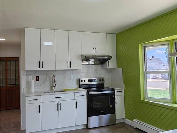 3rd image of 82 Lantern Rd