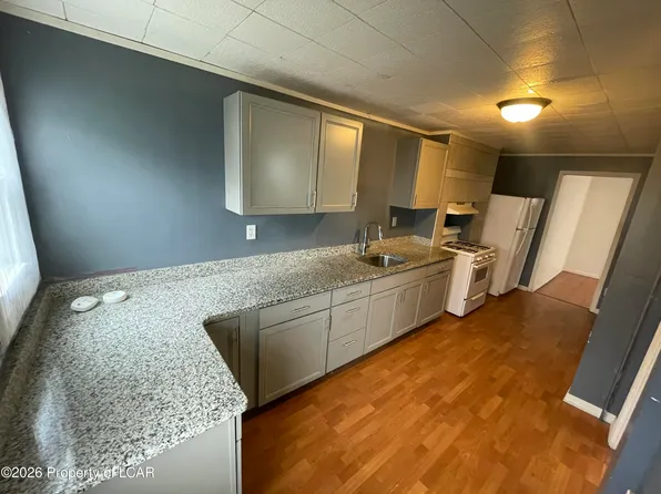 42 S Thomas Ave, Kingston, PA