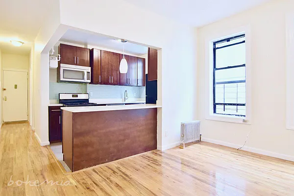 Rented by Bohemia Realty Group | media 11