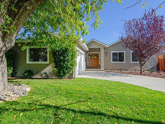 2nd image of 2932 Aulin Dr