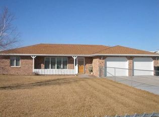 552 U Rd, Kearney, NE 68845