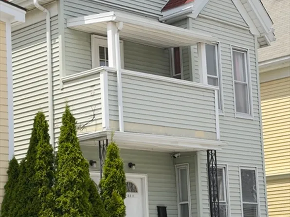 21 Cross St, Somerville, MA 02145