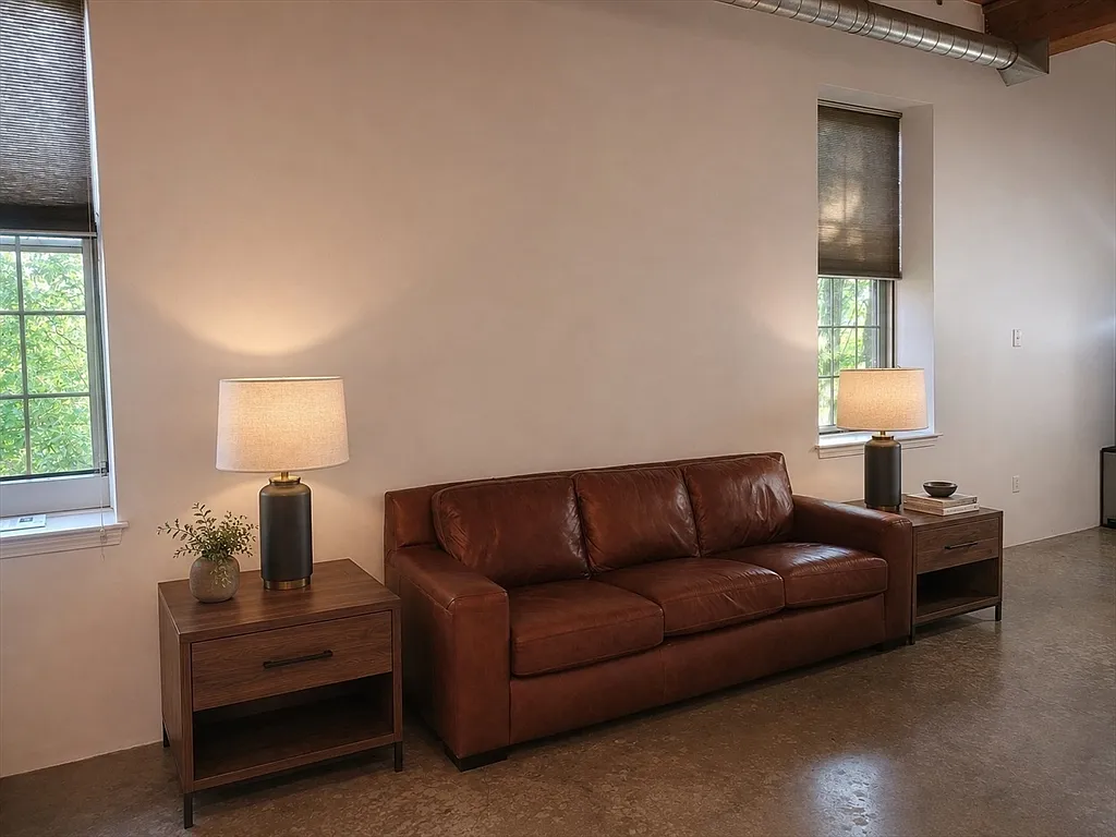 Studio, 1.0 bath, 667 sqft, $1,900 — Photo 3