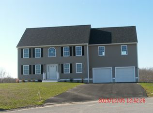 35 Red Maple Ln, Swansea, MA 02777