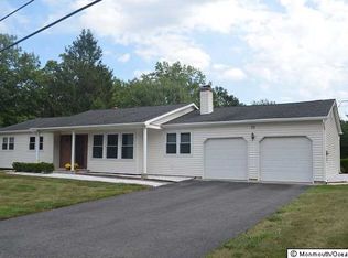 21 Halifax Dr, Morganville, NJ 07751