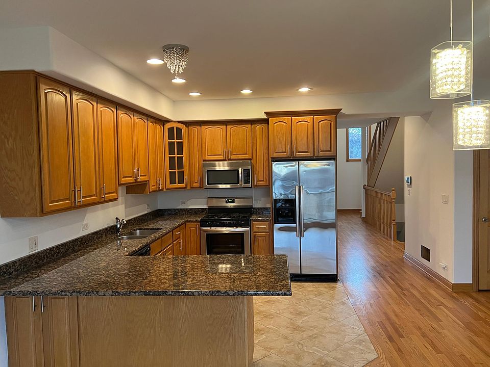 1st image of 5917 W 87th St APT B