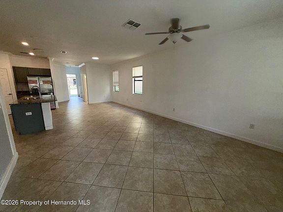 2nd image of 950 Terra Vista St