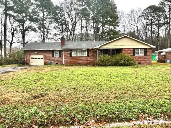 102 Bailey Cir, Suffolk, VA 23434