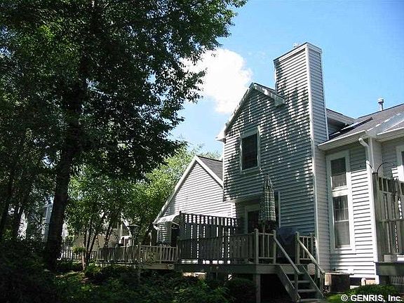 2nd image of 111 Yacht Club Dr