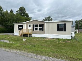 819 Boulevard Ave, Avis, PA 17721