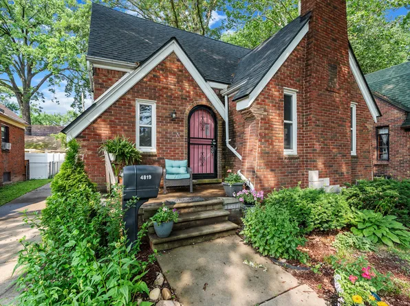 4819 Bishop St, Detroit, MI 48224