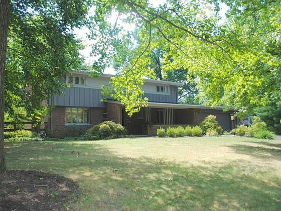1st image of 999 N Hill Ln