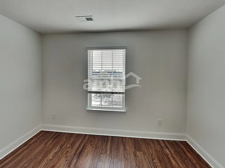 8428 Merlin Dr — Photo 21