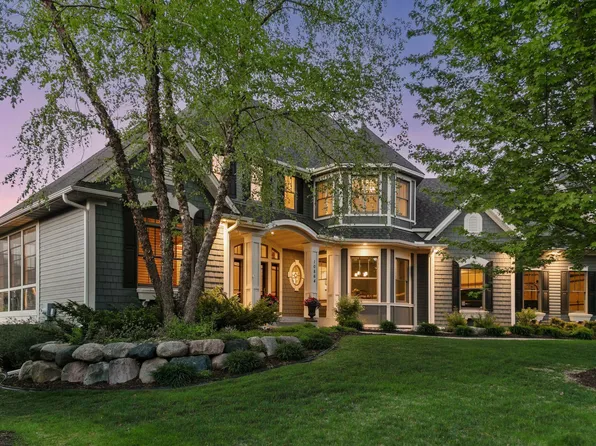 10864 Bentwater Ln, Woodbury, MN 55129