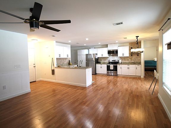 5th image of 3907 Galloway St