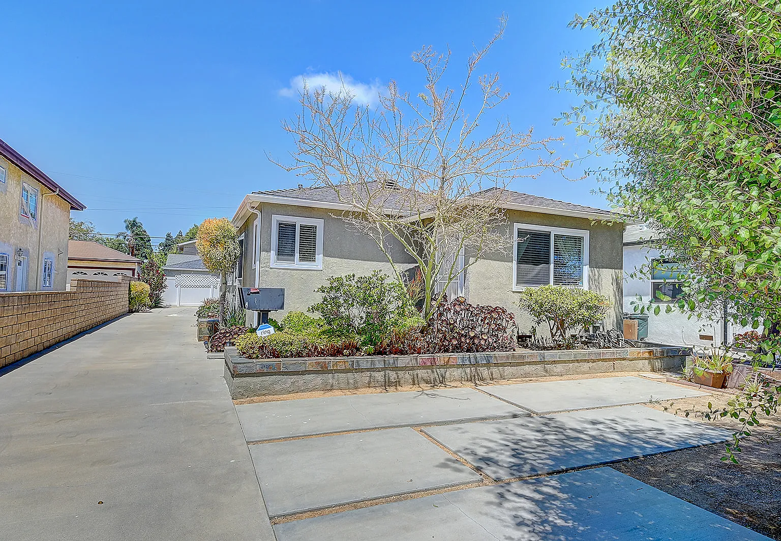 4136 Tilden Ave — Photo 1