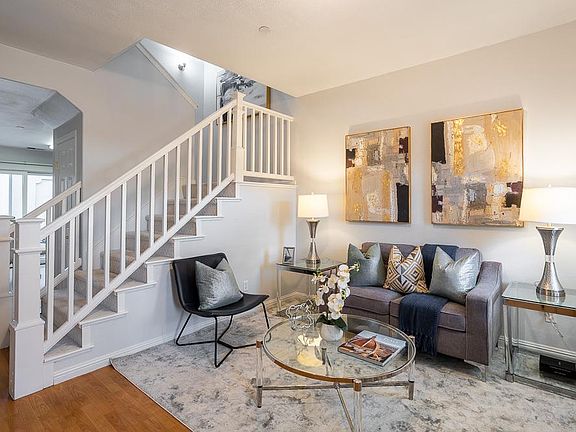 2nd image of 749 Bonita Pl