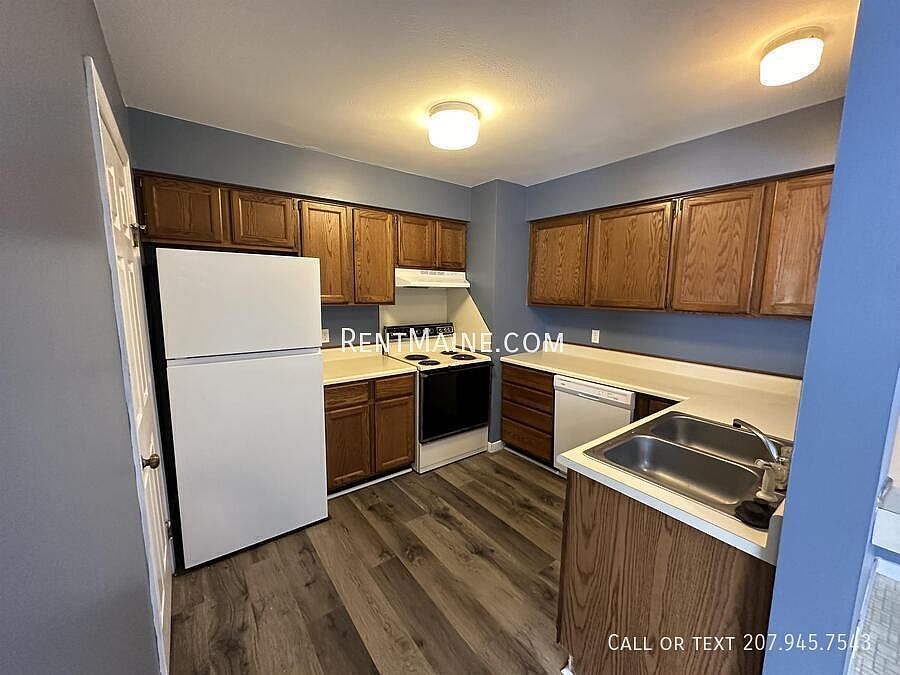 1st image of 114 Main Rd S APT E