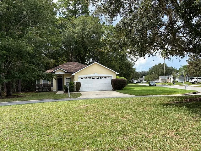 3 bed, 1500 sqft, $2,000 — Photo 2