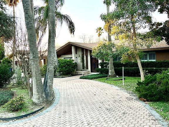 2nd image of 1225 Cottonwood Dr