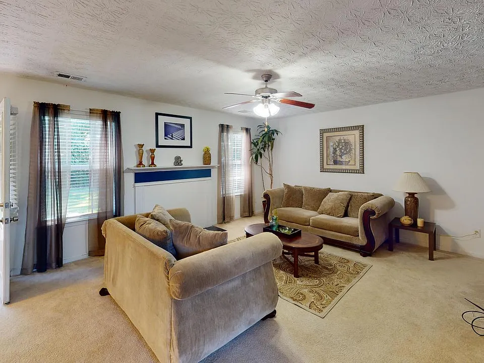 620 Blueangel Dr