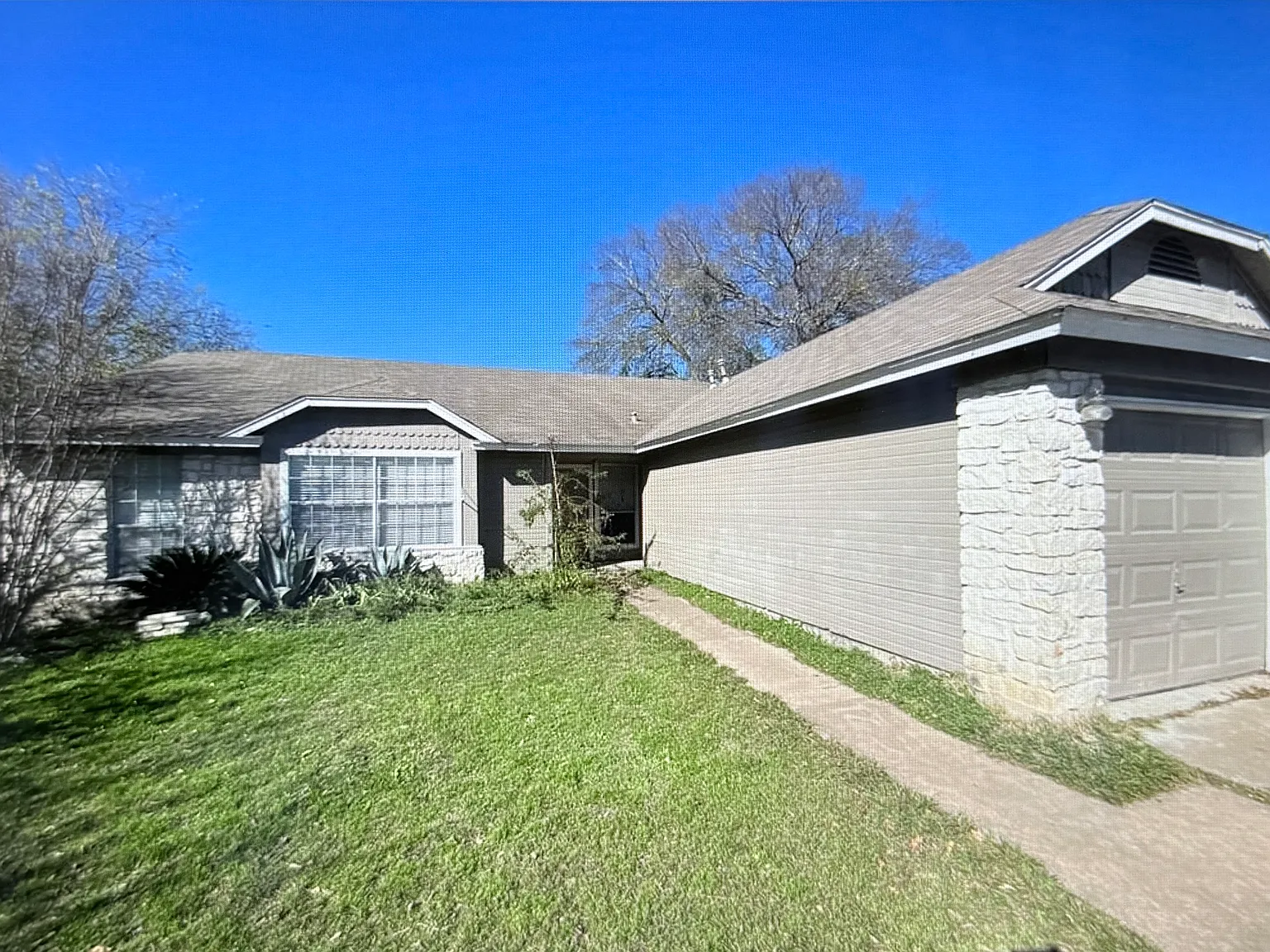 3 bed, 1150 sqft, $1,625 — Photo 3