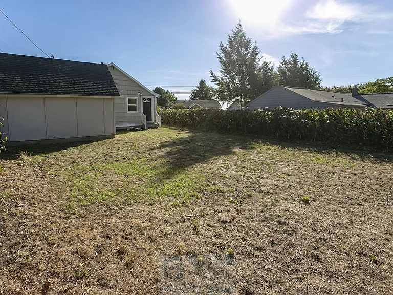 7537 SE 51st Ave — Photo 15