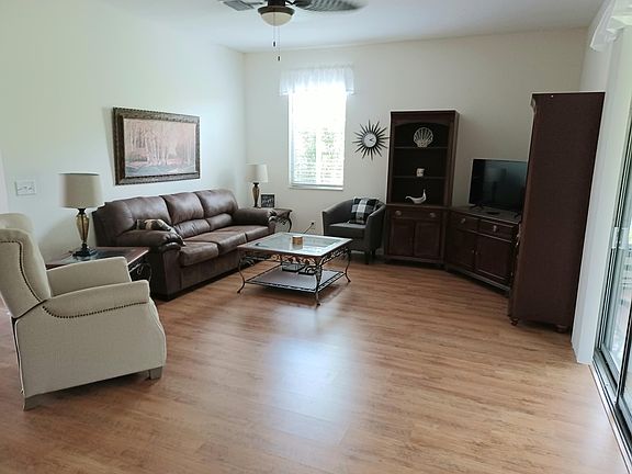 3rd image of 2250 NW 59th Ave