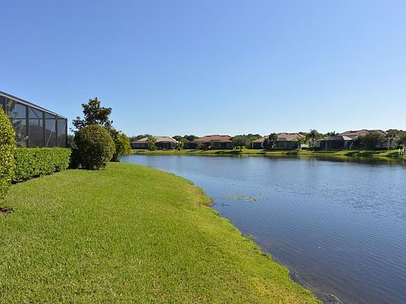 5th image of 2811 Sawgrass Ct