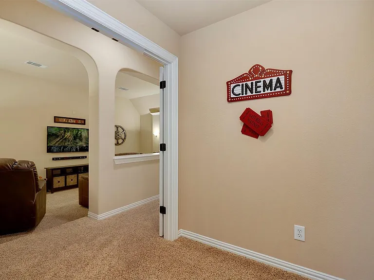 12813 Sherbrooke Dr — Photo 25