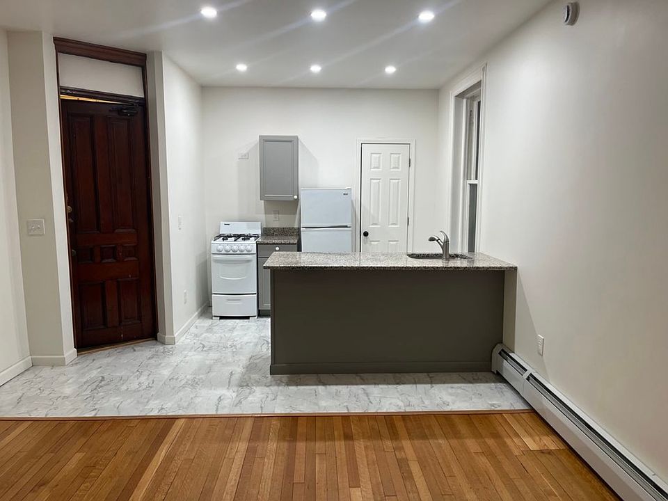 1st image of 714 Madison Ave APT 4