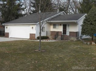 3355 Edgemere Ave, West Bloomfield, MI 48324