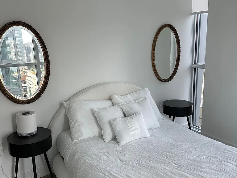 1 Yorkville Ave #1611 — Photo 19
