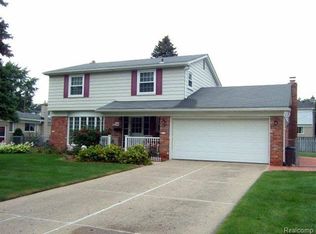 36342 Curtis Rd, Livonia, MI 48152