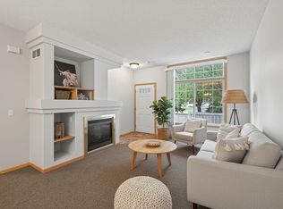 13037 Europa Trail Way N UNIT C, Hugo, MN 55038