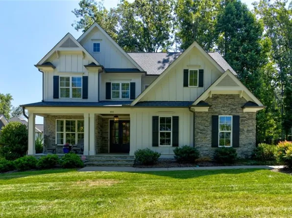 808 Moyers Rd, Winston Salem, NC 27104