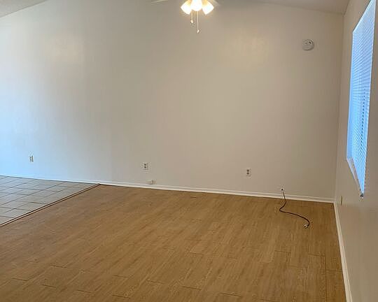 2nd image of 412 Arroyo Seco Ln