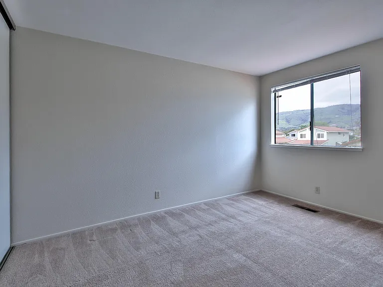 3251 Whispering Elm Ct — Photo 18