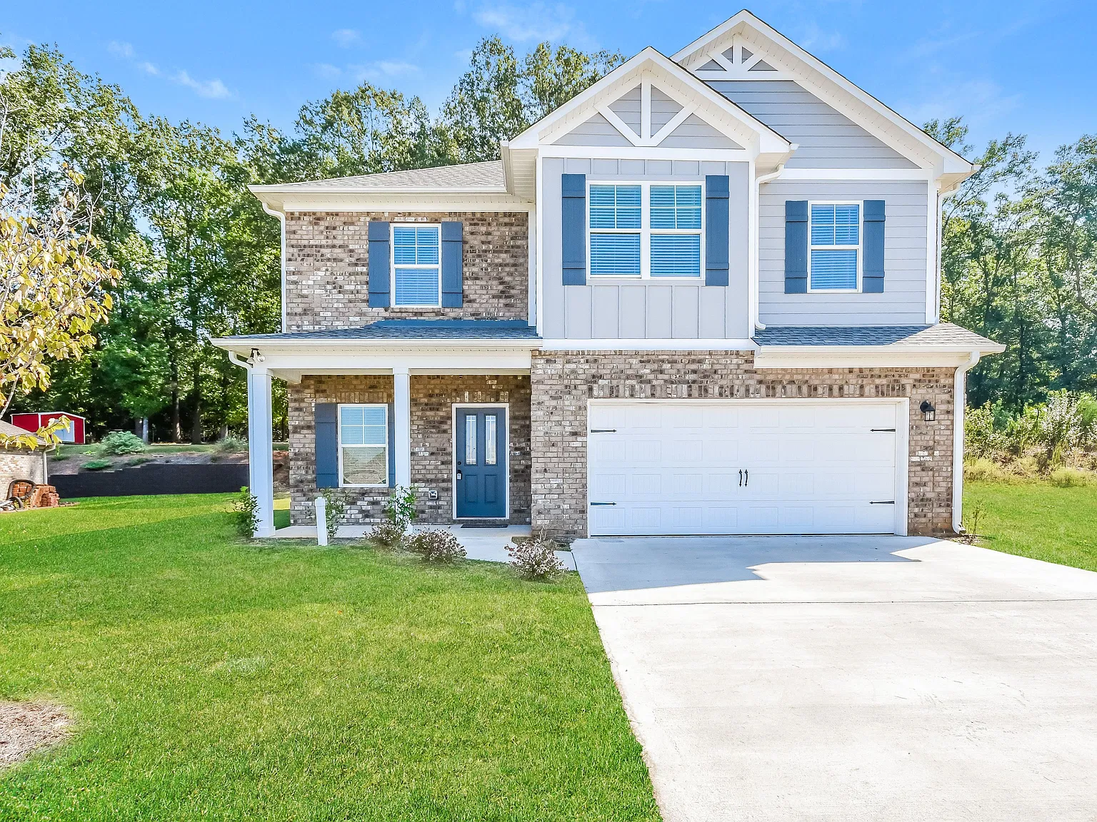 4 bed, 2.5 bath, 2091 sqft, $2,175 — Photo 1