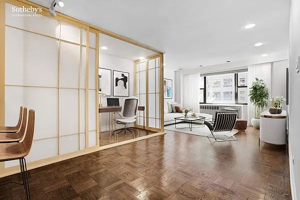 Sold by Sotheby's International Realty | media 6