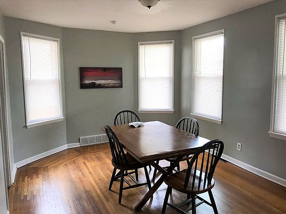 3rd image of 6012 Grand Vista Ave