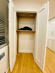 Rented by Metropolis Real Estate of Manhattan