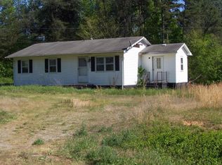 2236 Fort Mitchell Rd, Chase City, VA 23924