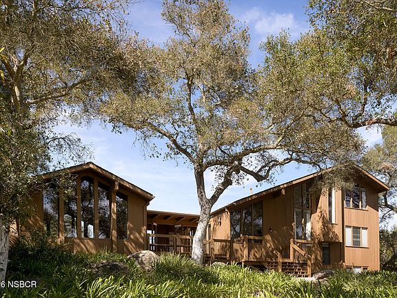 2nd image of 1303 Las Alturas Rd