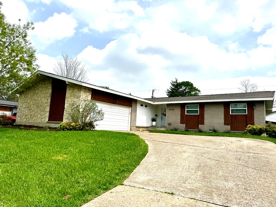 1st image of 9646 Vinewood Dr