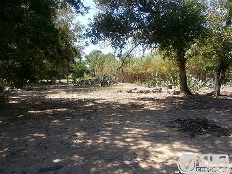 4th image of 223 Long Creek Dr